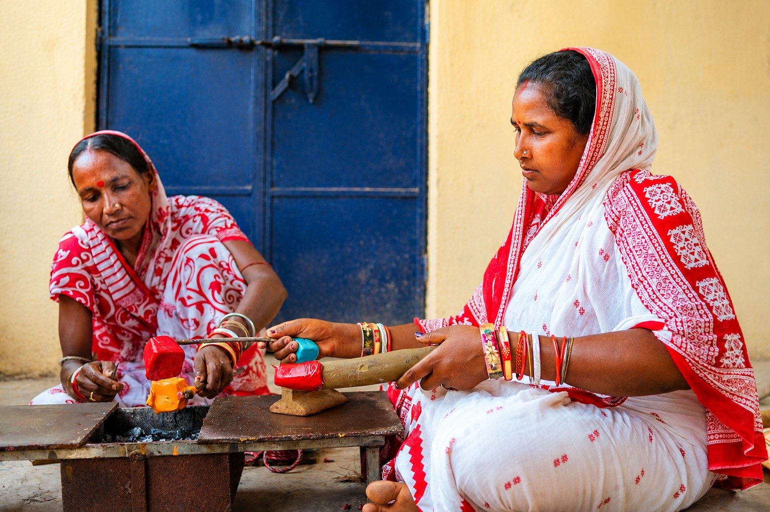 Lac bangle making